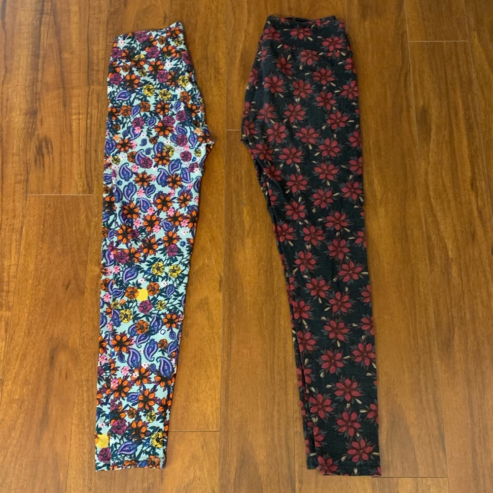 Two LulaRoe Leggings for the price of 1